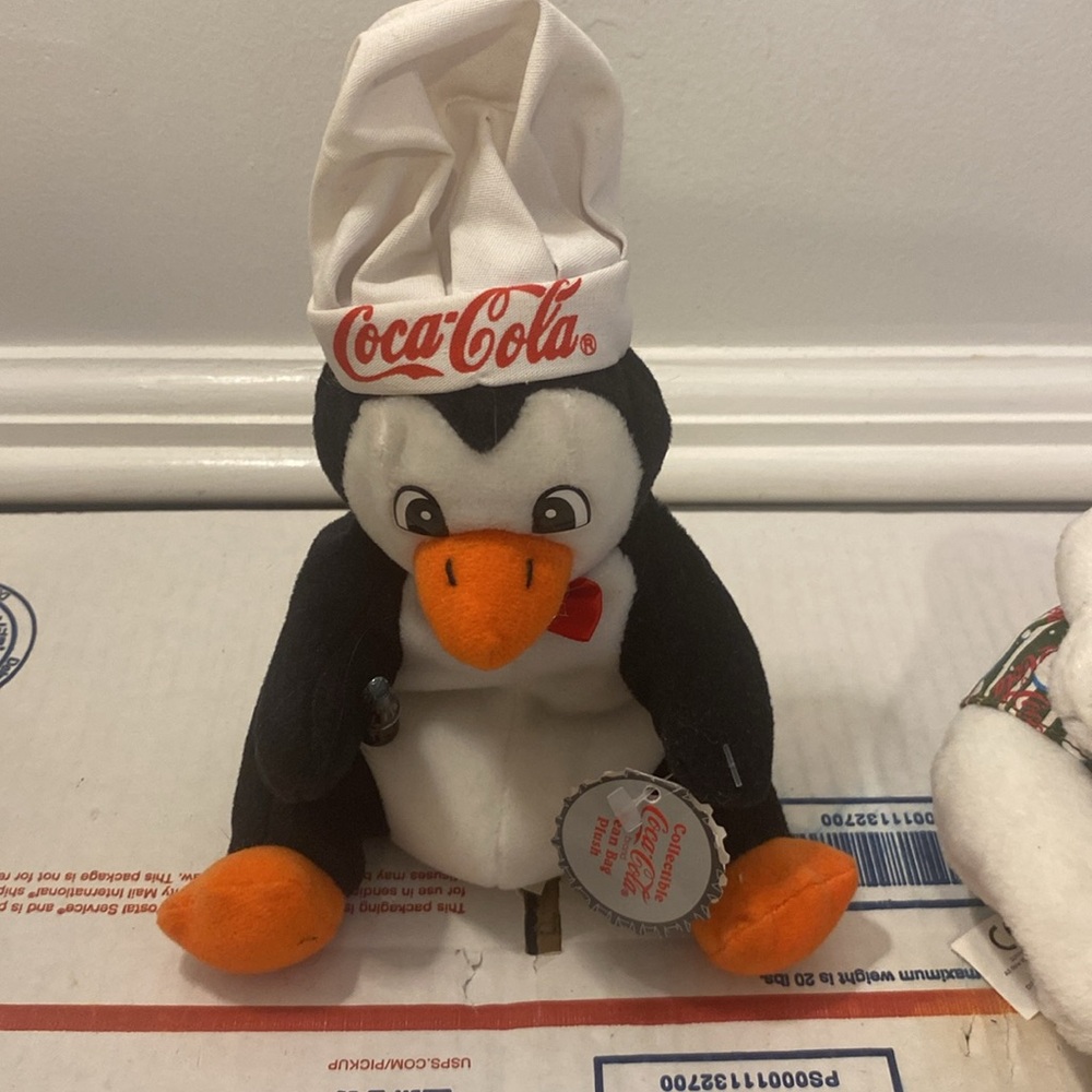 Bundle of (5) Coca Cola Beanies and (2)cap good condition - Picture 3 of 14